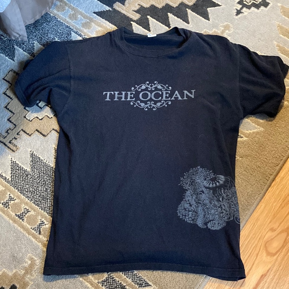 The ocean metal band T-shirt size large